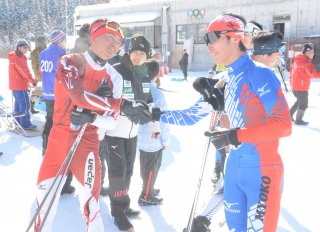〈全国中学スキー〉純飛躍と複合 山﨑２冠、山川入賞　ライバルと競い結果