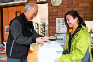 1面：滞在型で暮らし体験　糸魚川市小滝地区が京都の大学生受け入れ
