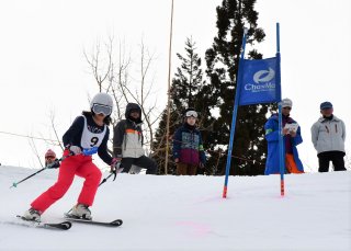 13面：第１５回糸魚川市民スキー大会・アルペン競技（１６日、シャルマン火打スキー場）