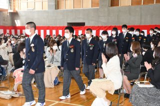 14面：私立高２校で入学式　感謝の気持ち新たな伝統を　関根学園高