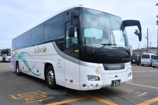 3面：一部運行を再開　東京行き高速バス　感染予防対策万全に　頸城自動車