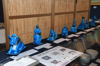 10面：青釉オーナメント８種類　フカミ美術幸兵衛窯新作展