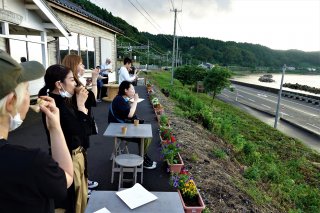 3面：夕暮れの日本海一望　トキめき鉄道雪月花「夕日の旅」　イタリア料理満喫