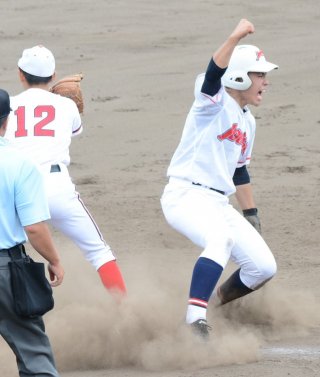 11面：〈令和２年度新潟県高校夏季野球大会〉糸魚川 地元対決制す　関根と上越　逆転コールド