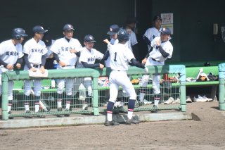 11面：〈令和２年度新潟県高校夏季野球大会〉八回に反撃も流れ続かず　高田北城