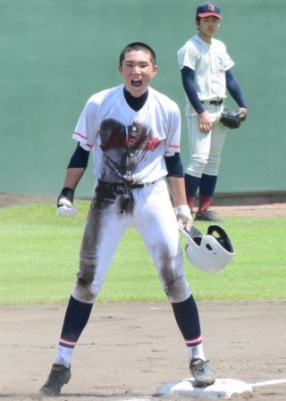 10面：〈令和２年度新潟県高校夏季野球大会〉上越、競り勝ち夏初４強　関根学園、逆転許し涙