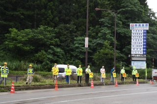 7面：長野県境に交通指導所　関係３団体、事故防止呼び掛け