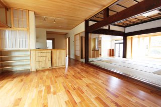 5面：リフォーム住宅１７日から見学会　頸城区日根津地内で片建設