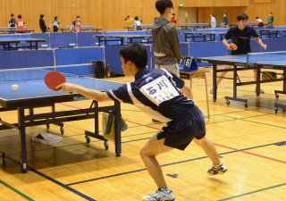 13面：スポーツ記録　県硬式卓球選手権大会（１８日、上越市総合体育館）