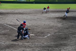 6面：寺町バッカス優勝　１０チーム出場し熱戦　糸魚川市長杯軟式野球大会