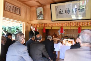 14面：小滝諏訪神社で祭典　正月、お札頒布に向けて　糸魚川市