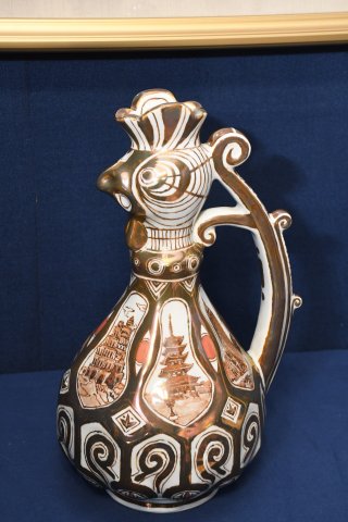 10面：ペルシャ風の陶器多数展示　フカミ美術で七代加藤幸兵衛新作展