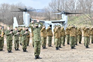 15面：日米共同訓練　感染対策の「徹底」強調　開始式に１００人　両指揮官が会見