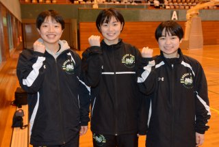 13面：上越勢、勝利へけん引　新潟産大附属女子バスケ　今年も全国高校大会へ