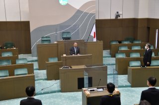 2面：コロナ対応感謝安心安全へ決意新た　糸魚川市米田市長