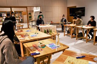 1面：日本酒気軽に楽しんで　女性向け交流イベント　地酒と創作料理堪能　キターレ