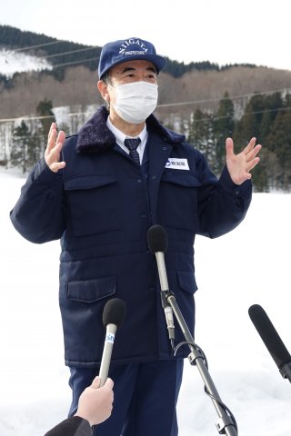 4面：初の冬季避難訓練　大雪時の対応確認　陸自高田駐屯地も参加　県原子力防災訓練