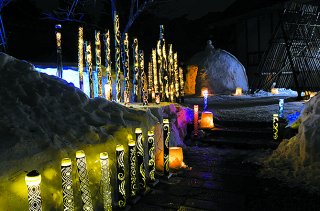 20面：冬の情景 優しく照らす　小林古径記念美術館キャンドルナイト　雪灯籠でライトアップ