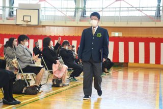 6面：吉川高等特別支援学校卒業式　思い出胸に旅立ちの時　リモート、動画で在校生もエール