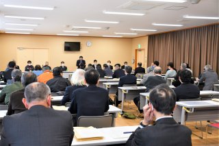 4面：Ｗ選挙へ緊張高まる　市長選２・市議選２７ 候補者陣営が出席　糸魚川市で説明会