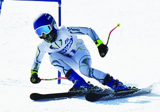11面：スポーツ記録　第１６回糸魚川市民スキー大会・アルペン競技（２月２１日、糸魚川シーサイドバレーススキー場で）