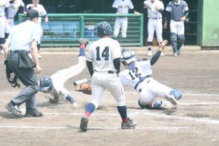 11面：春季高校野球県大会　関根学園 逆転サヨナラ勝ち　初めて日本文理下す