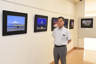 11面：富士山構図さまざま　写真倶楽部Ｆ６所属、松木章さん写真展　福祉交流プラザ