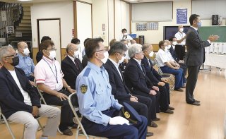 １面：夏の海 活況・安全を祈願　糸魚川市内５海水浴場　海開き 関係者集い神事